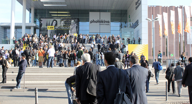 Photokina 2010 attended by FLAAR