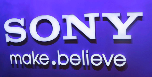Sony logo at PMA-CES 2013, exhibiting telephoto lenses and cameras