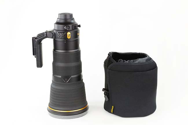 Nikon AF-S NIKKOR 400mm f/2.8E FL ED VR lens and pouch